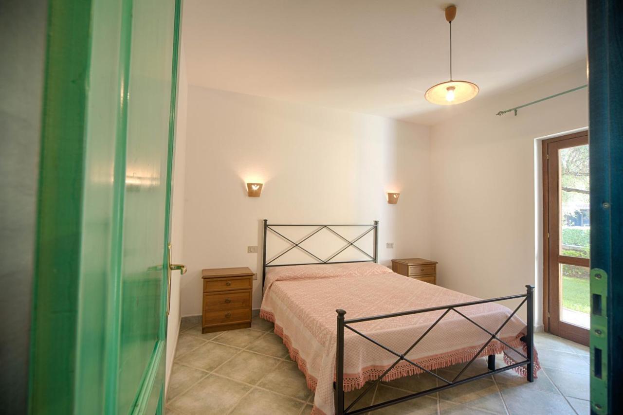 Residence Oasi E Oasi Blu 산테오도로 외부 사진