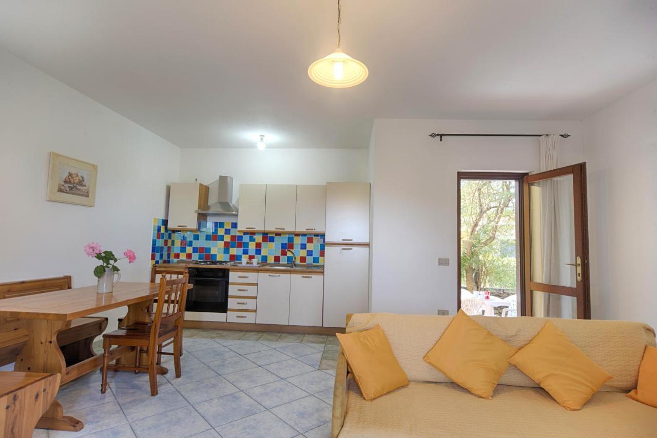 Residence Oasi E Oasi Blu 산테오도로 외부 사진